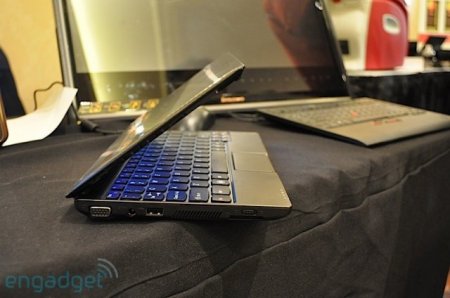 Бюджетный сенсорный нетбук Lenovo IdeaPad S10-3t, фото