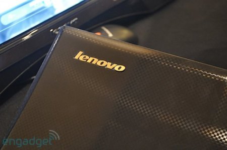 Бюджетный сенсорный нетбук Lenovo IdeaPad S10-3t, фото